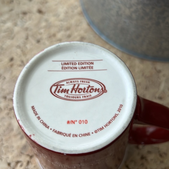 Limited Edition Tim's red 10oz mug. - Picture 4 of 5